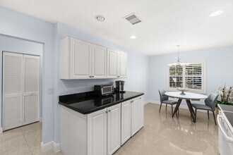 5 Westgate Ln in Boynton Beach, FL - Building Photo - Building Photo