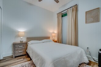 415 Island Way, Unit 509 in Clearwater, FL - Building Photo - Building Photo