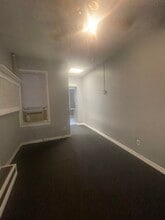 107 Sherman Ave in Jersey City, NJ - Building Photo - Building Photo