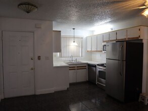 313 Dirksen Dr in Debary, FL - Building Photo - Building Photo