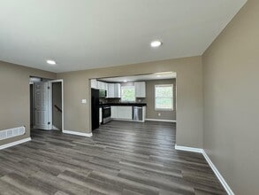 222 Beechwood Dr in Nicholasville, KY - Building Photo - Building Photo