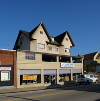 114 W 7th Ave in Tarentum, PA - Building Photo
