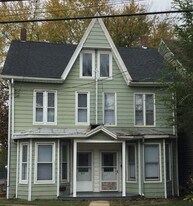 213 E Orange St in Shippensburg, PA - Building Photo