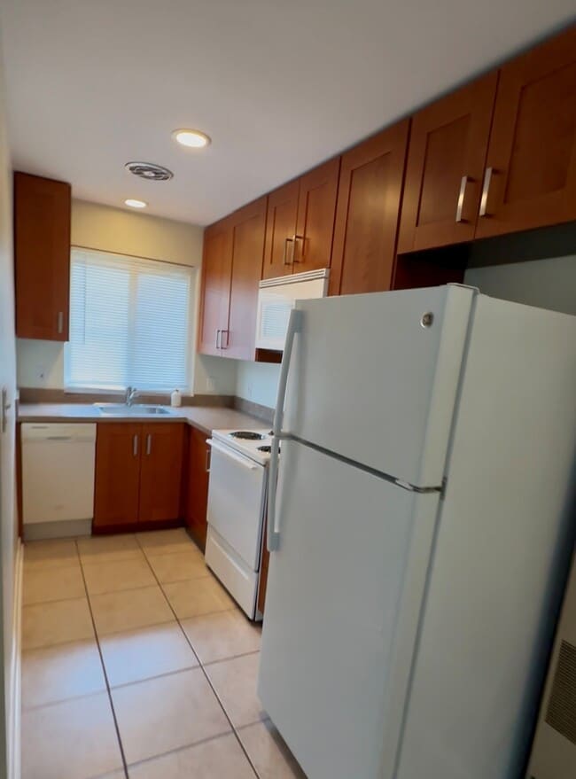 Royal Oak Crossings at Main