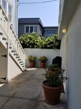124 Breeze Ave, Unit 124.5 in Venice, CA - Building Photo - Building Photo