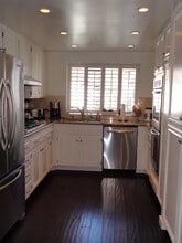 1551 Palisades Dr in Pacific Palisades, CA - Building Photo - Building Photo