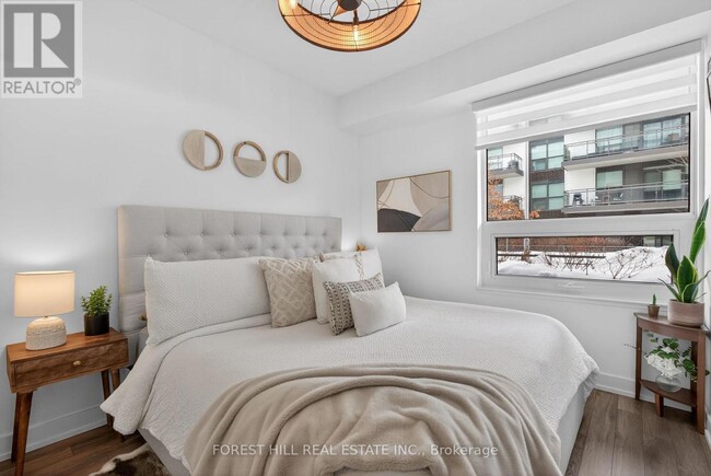 property at 301 Sea Ray Ave