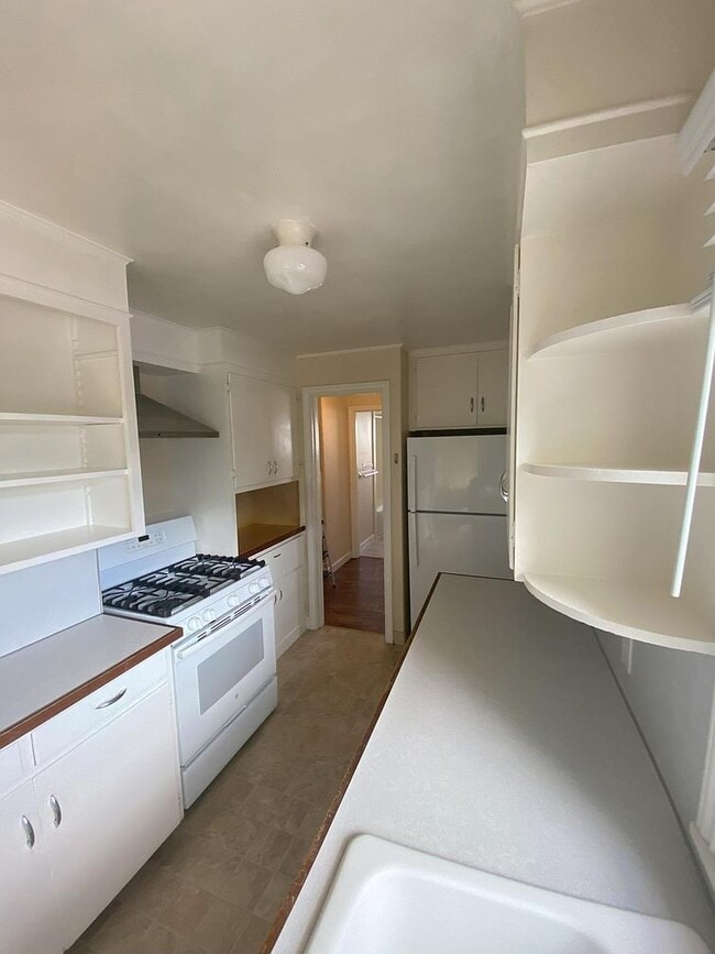 2510 San Francisco Ave NE in Olympia, WA - Building Photo - Building Photo