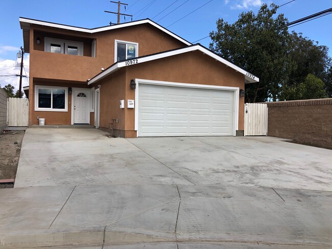 10974 Huber St, Unit studio