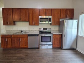 117 Maluniu Ave in Kailua, HI - Building Photo