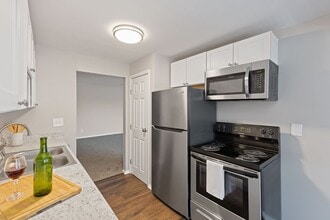 The Wimbledons in Springdale, OH - Foto de edificio - Interior Photo