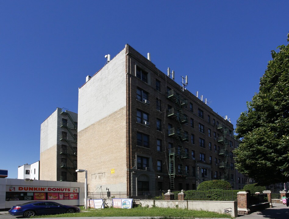 Thomas Jefferson in Brooklyn, NY - Foto de edificio