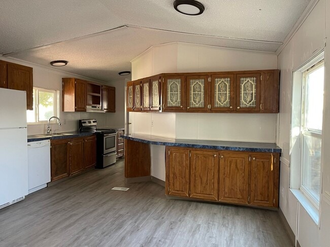 8525 Garfield Ct in Denver, CO - Building Photo - Building Photo