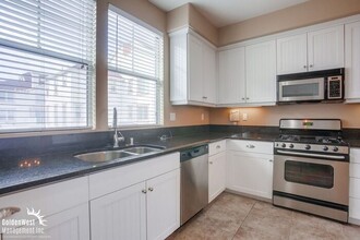 790 Harbor Cliff Way in Oceanside, CA - Building Photo - Building Photo