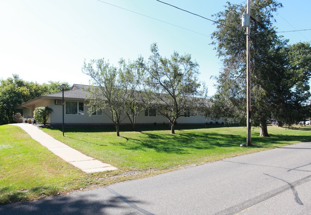 Third Avenue Apartments in Osceola, WI - Building Photo