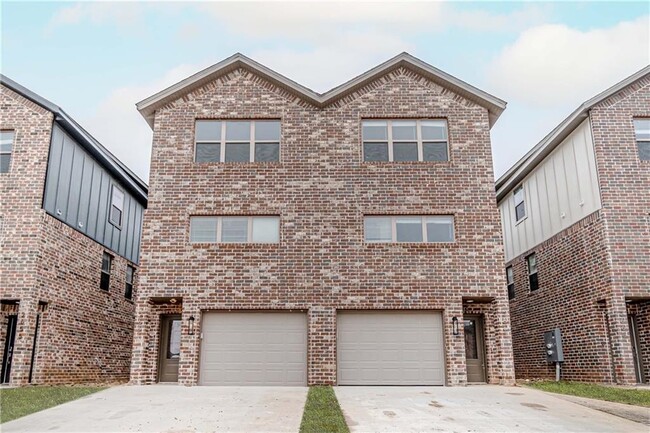 property at 2707 SW Livingston Square