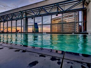 1555 Elm St in Dallas, TX - Building Photo - Building Photo