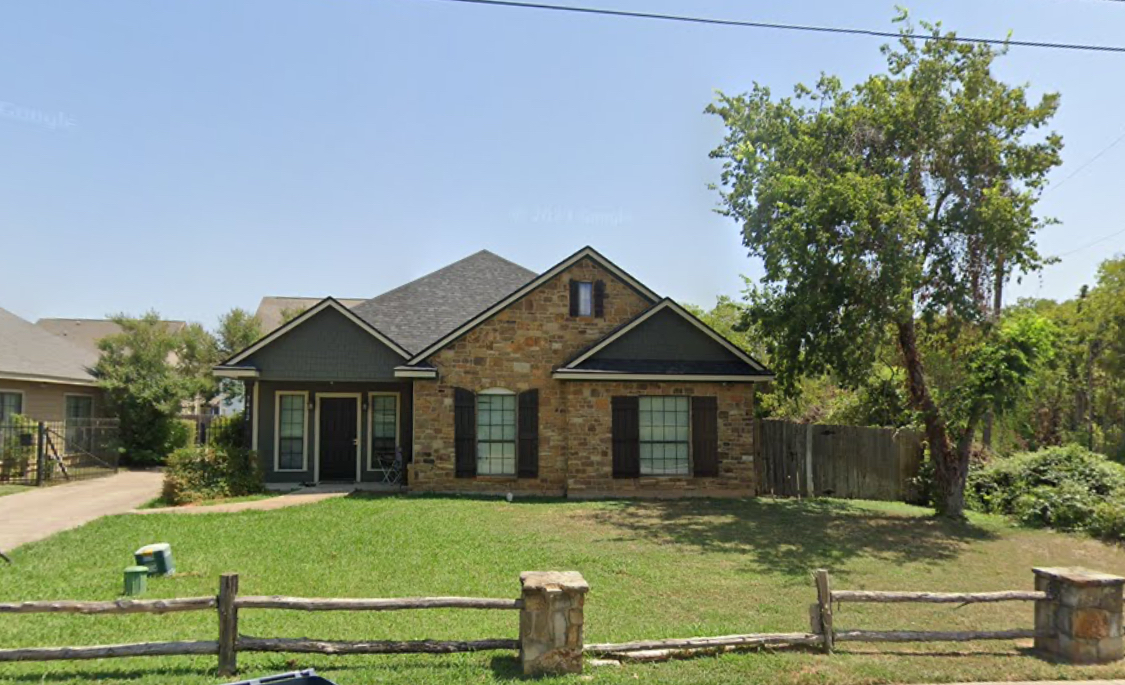 3412 S 3rd St in Waco, TX - Foto de edificio