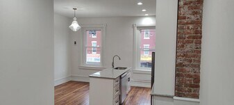 2728 W Girard Ave in Philadelphia, PA - Building Photo