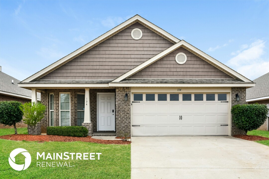 134 Gardengate Dr in Harvest, AL - Building Photo