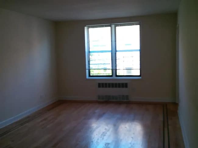 1786 Linden Blvd in Brooklyn, NY - Building Photo - Building Photo