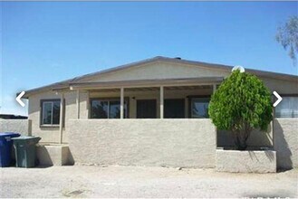 415 E Thoroughbred St, Unit 415 in Tucson, AZ - Building Photo - Building Photo