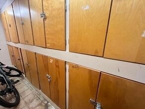 141 Beaconsfield Rd, Unit 2 in Brookline, MA - Building Photo - Building Photo