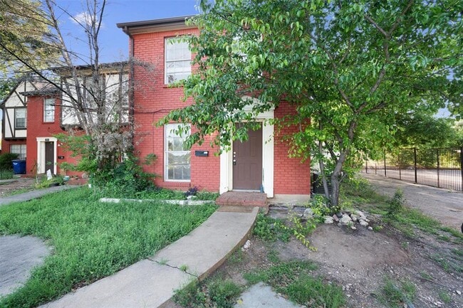 5800 Belmoor Dr in Austin, TX - Building Photo - Building Photo