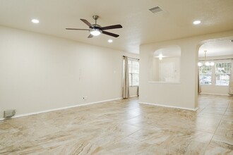 11146 Baffin Oaks in San Antonio, TX - Building Photo - Building Photo