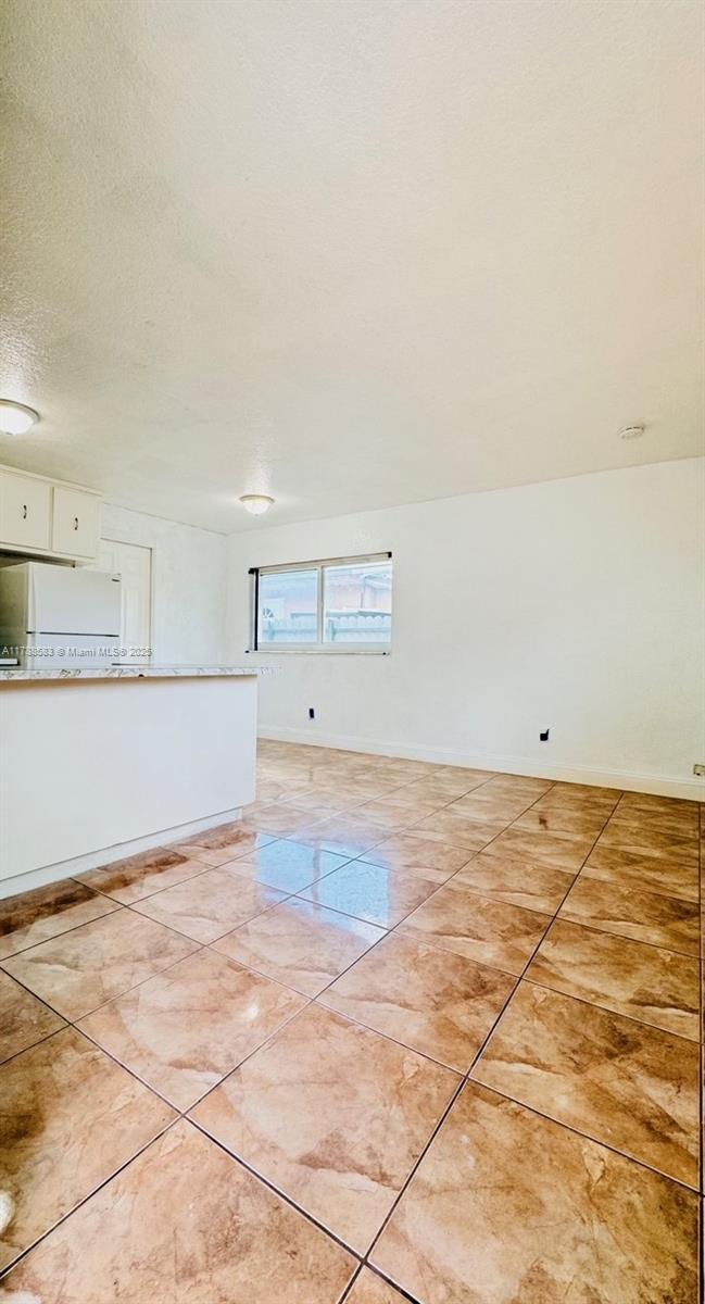 2030 E 2nd Ave-Unit -REAR in Hialeah, FL - Building Photo - Building Photo