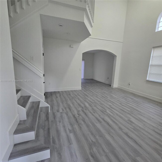 4276 NE 26th Ct in Homestead, FL - Building Photo - Building Photo