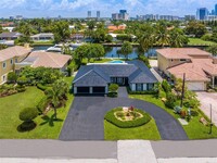 430 Holiday Dr in Hallandale Beach, FL - Building Photo - Building Photo