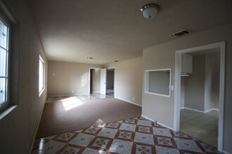1468 N Geraldine Way in Fresno, CA - Building Photo - Building Photo