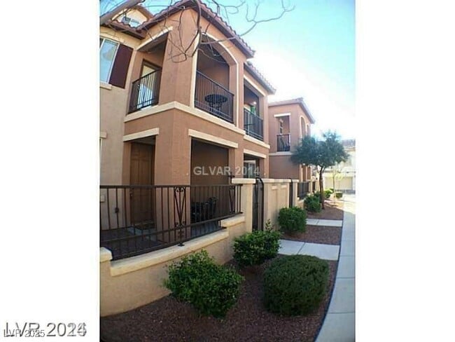 1525 Spiced Wine Ave in Henderson, NV - Building Photo - Building Photo