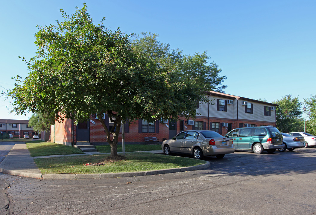 Applewood Village in Newark, OH - Building Photo