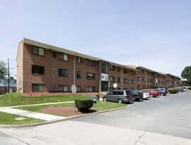 Harrisburg Park Apartments in Harrisburg, PA - Building Photo
