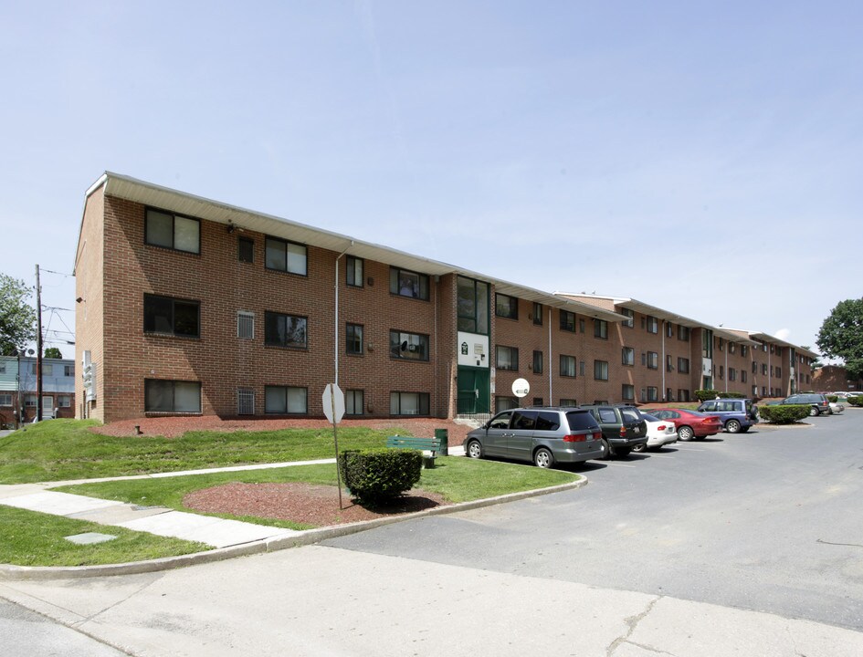 Harrisburg Park Apartments in Harrisburg, PA - Foto de edificio