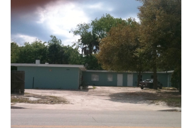 424-430 N Charles St in Daytona Beach, FL - Building Photo - Building Photo