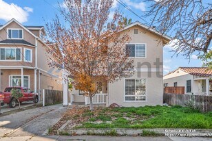 855 N 17th St in San Jose, CA - Building Photo