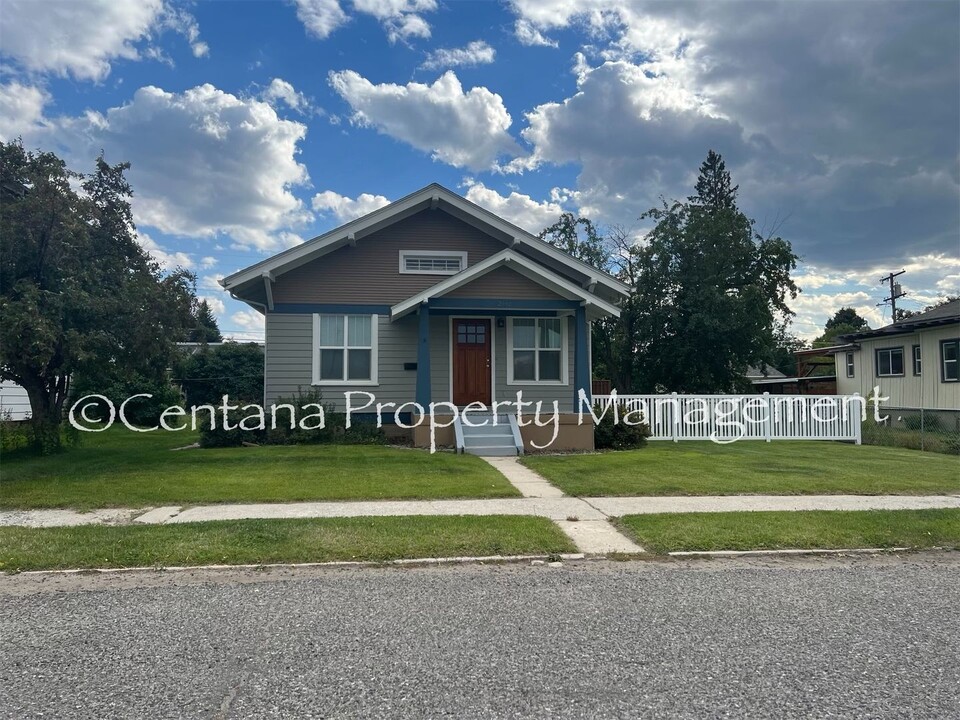 2032 Wall St in Butte, MT - Building Photo