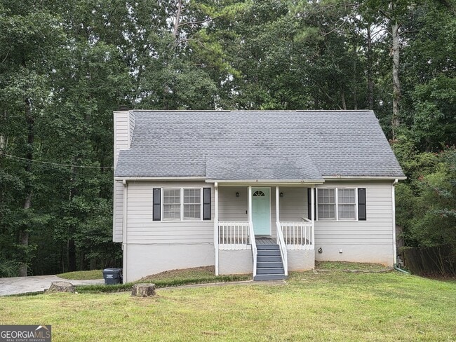 property at 3973 Woodland Cir SE