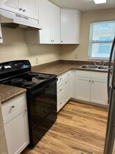 823 Winter Garden Dr in Sarasota, FL - Building Photo - Building Photo