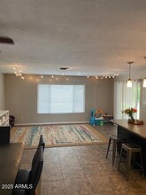 8716 E Holly St in Scottsdale, AZ - Building Photo - Building Photo