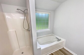 5912 Black Bear Ct in Charlotte, NC - Building Photo - Building Photo