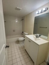 15205 NE 6th Ave in Miami, FL - Building Photo - Building Photo
