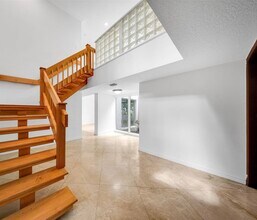 4000 Alhambra Cir in Coral Gables, FL - Building Photo - Building Photo