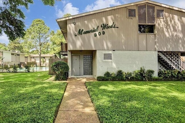 property at 909 Silber Rd