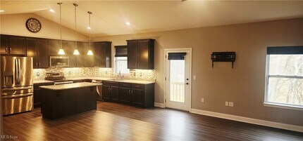 6965 Chandlersville Rd in Chandlersville, OH - Building Photo - Building Photo