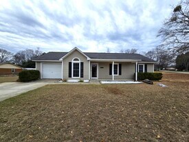 5945 Lost Creek Dr in Sumter, SC - Building Photo