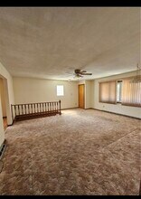 915 Corbet St, Unit Apt 2 in Tarentum, PA - Building Photo - Building Photo